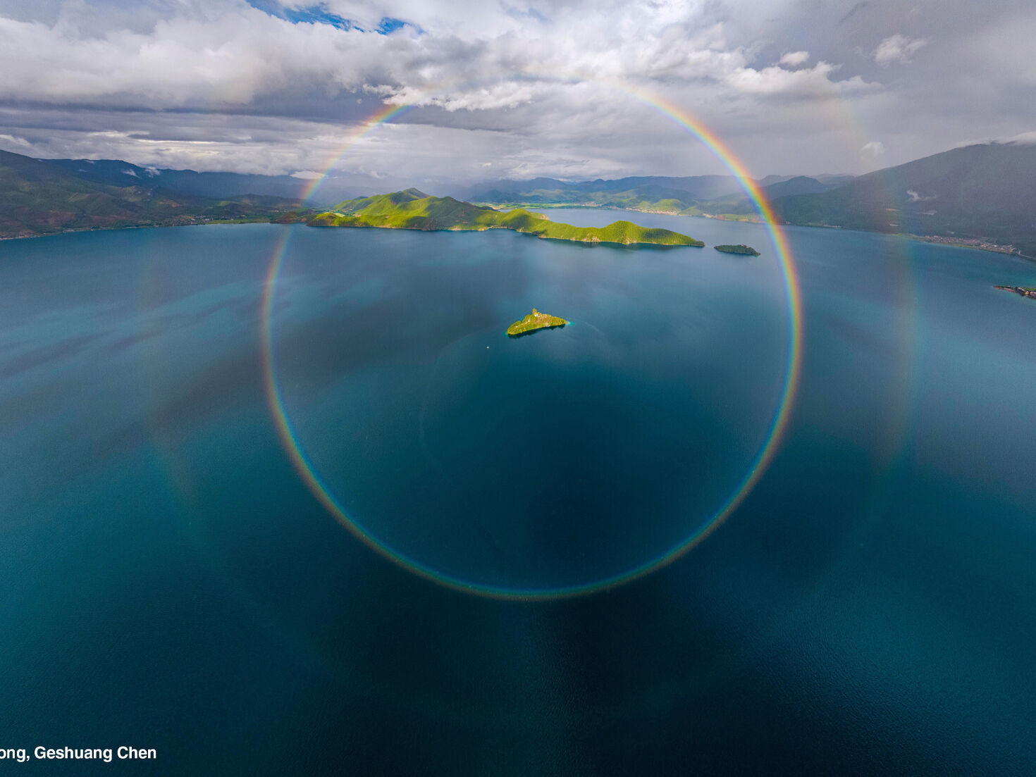 360-rainbow photo wins world weather photography competition